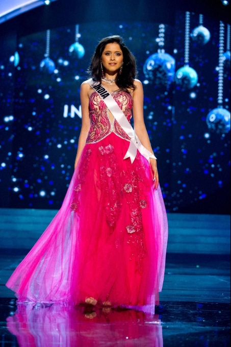 शिल्पा सिंह : एक भारतीय मॉडल और मिस यूनिवर्स 2012  की  सेमीफइनलिस्ट