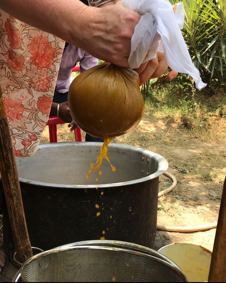 khadi paiting process with colors of flowers