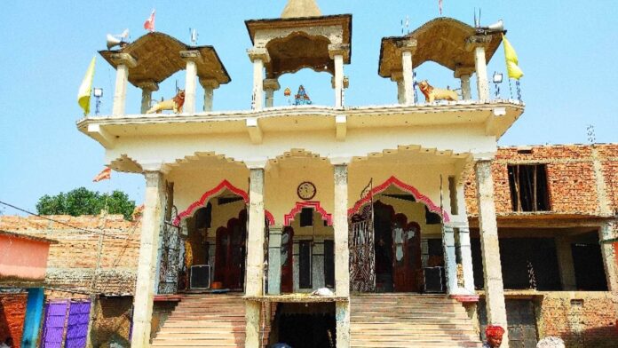 70 वर्ष पुराना है यह माता का दुर्गा की मंदिर